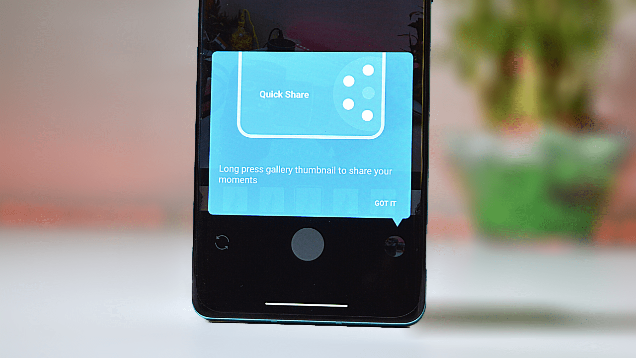 OnePlus Camera 5.4.10 adds Quick Share,New zoom UI in Android 11 Beta Update