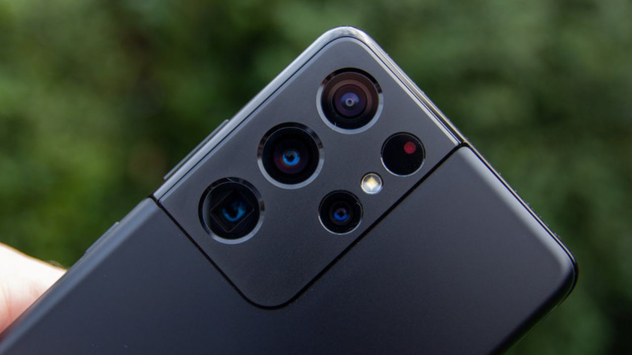 Samsung Galaxy S22 Series is Getting New Camera Improvement Update