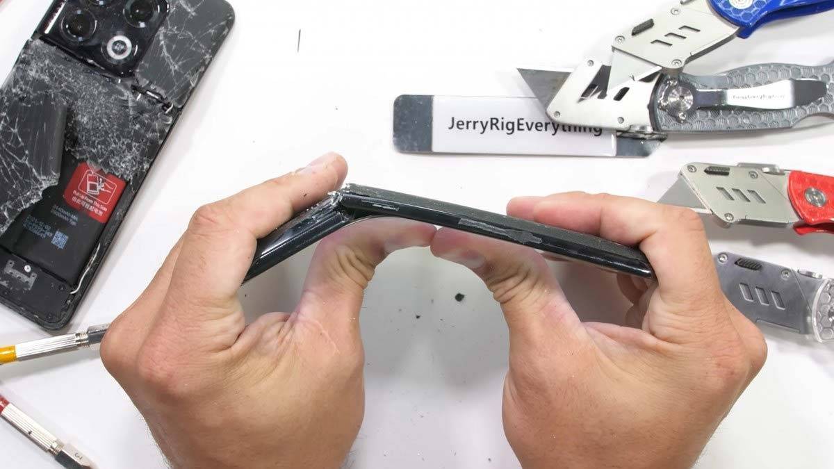 OnePlus responds to the 10T’s failure in the durability test