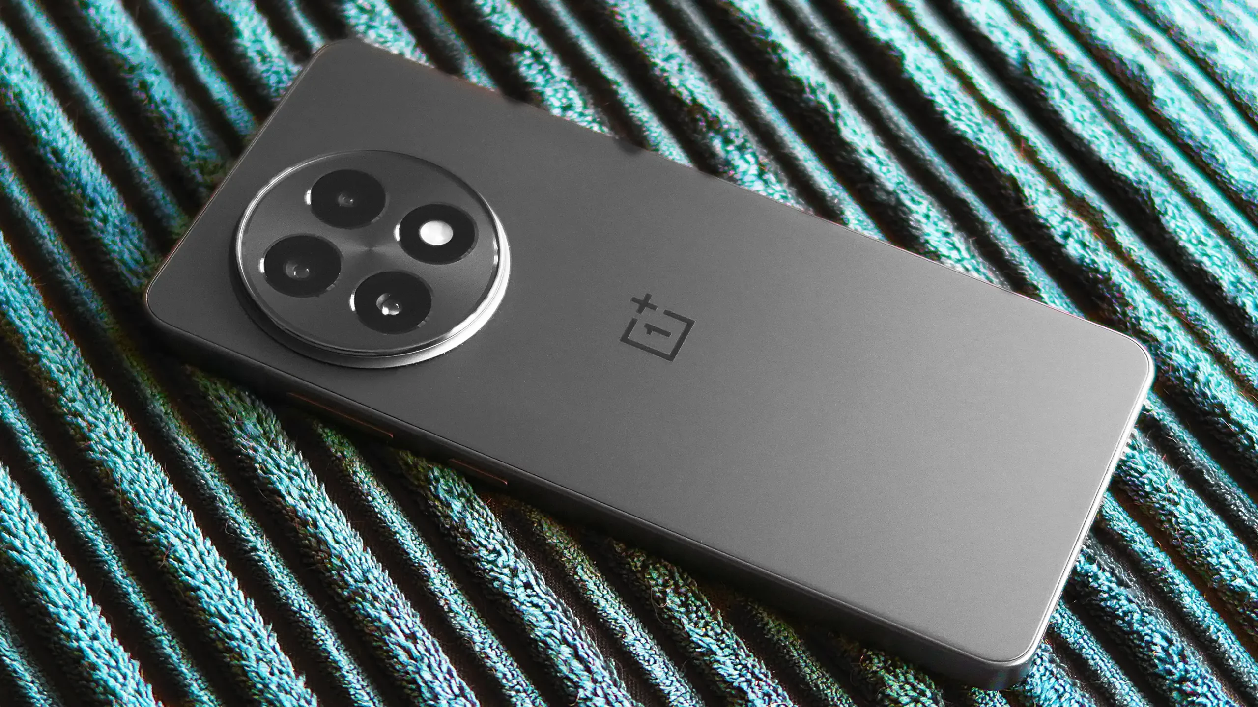 Oneplus 13R April 2025 Update